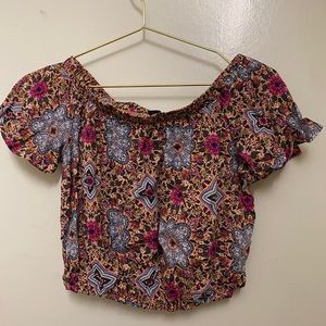 Off shoulder Crop top